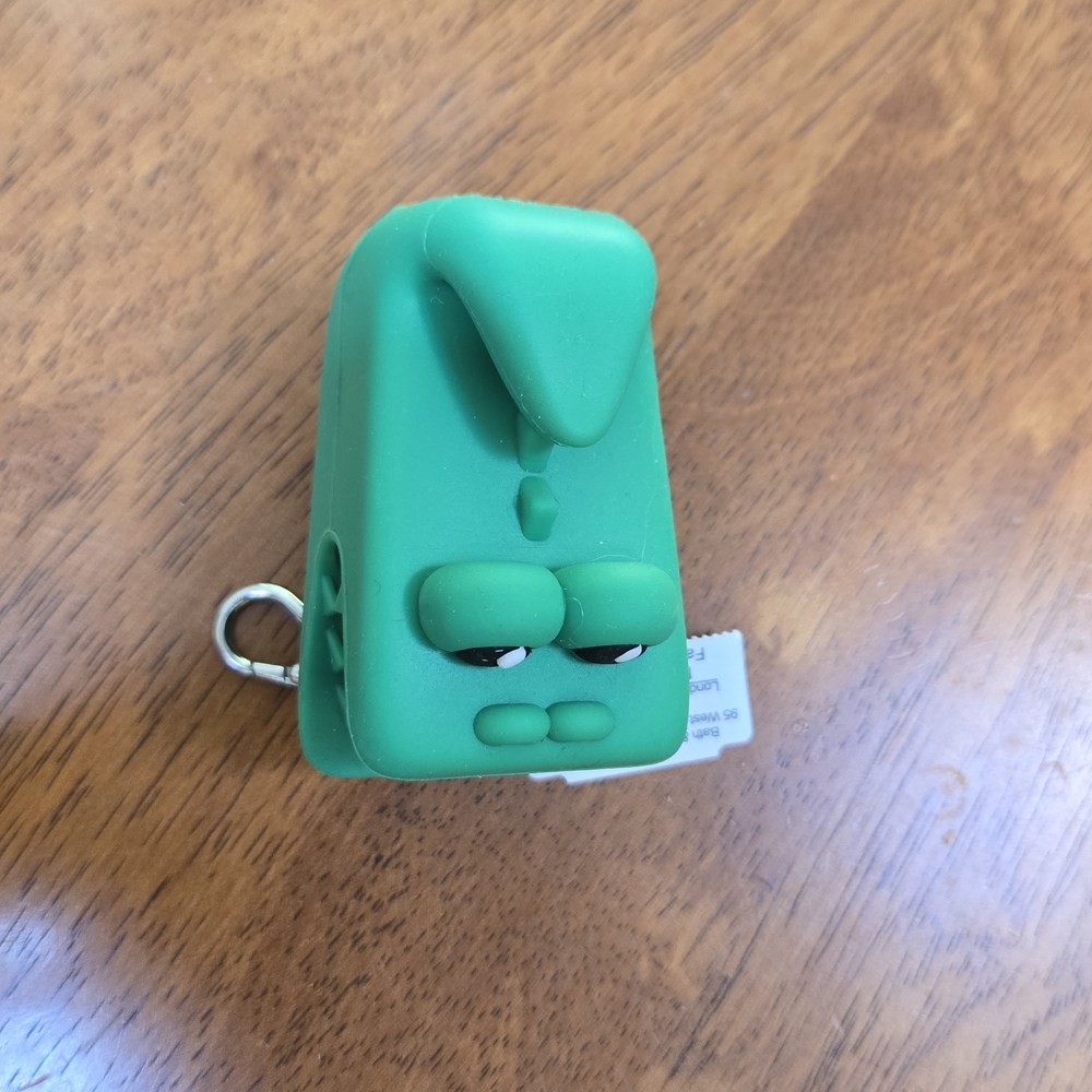 NWT BBW Green Alligator Pocketbac Holder Keychain + 1 Free Hand Sanitizer Scent - Picture 6 of 8